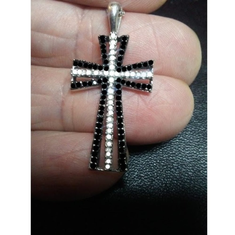 New WOT Solid 10K White Gold Genuine Black White Diamonds Cross Pendant 1.25"